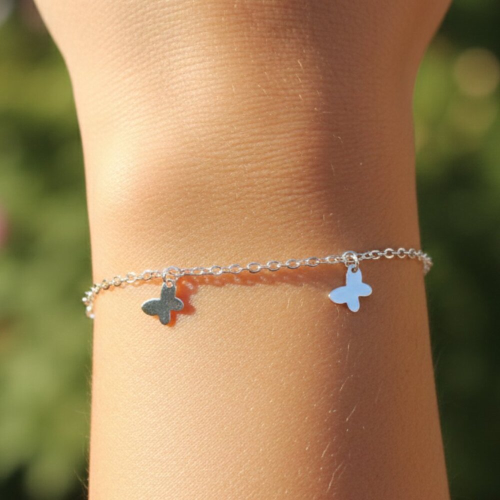 "Minimalist Bracelet, Sleek & Modern Design, Women’s Fashion, YC110246-B
